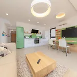 Adoria